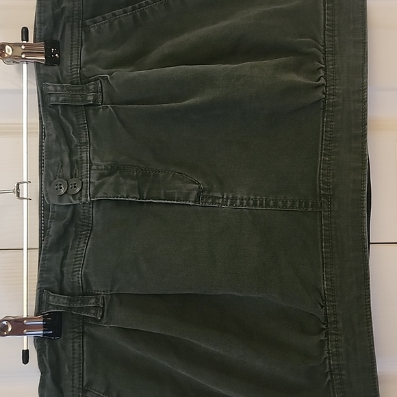 Abercrombie and Fitch Mini Skirt size: 8 - Picture 2 of 8